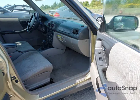 2001 Subaru Forester L from USA, damaged, VIN JF1SF63511H766460